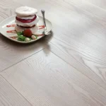 Parchet triplustratificat frasin, Platinium Grande, gri albit, lac mat, 2200x180x14 mm, Barlinek