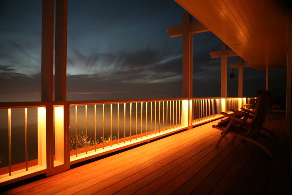 Deck lights amenajarea balconului - 10 idei pentru 2022