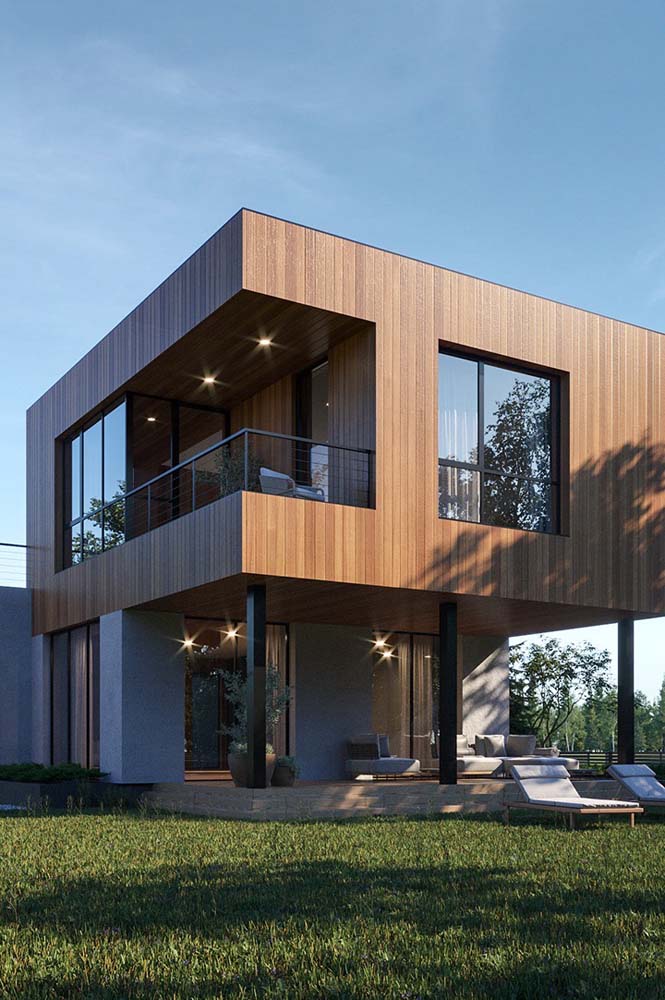 Casele moderne din lemn au unghi drept si ferestre mari de-a lungul intregii fatade.