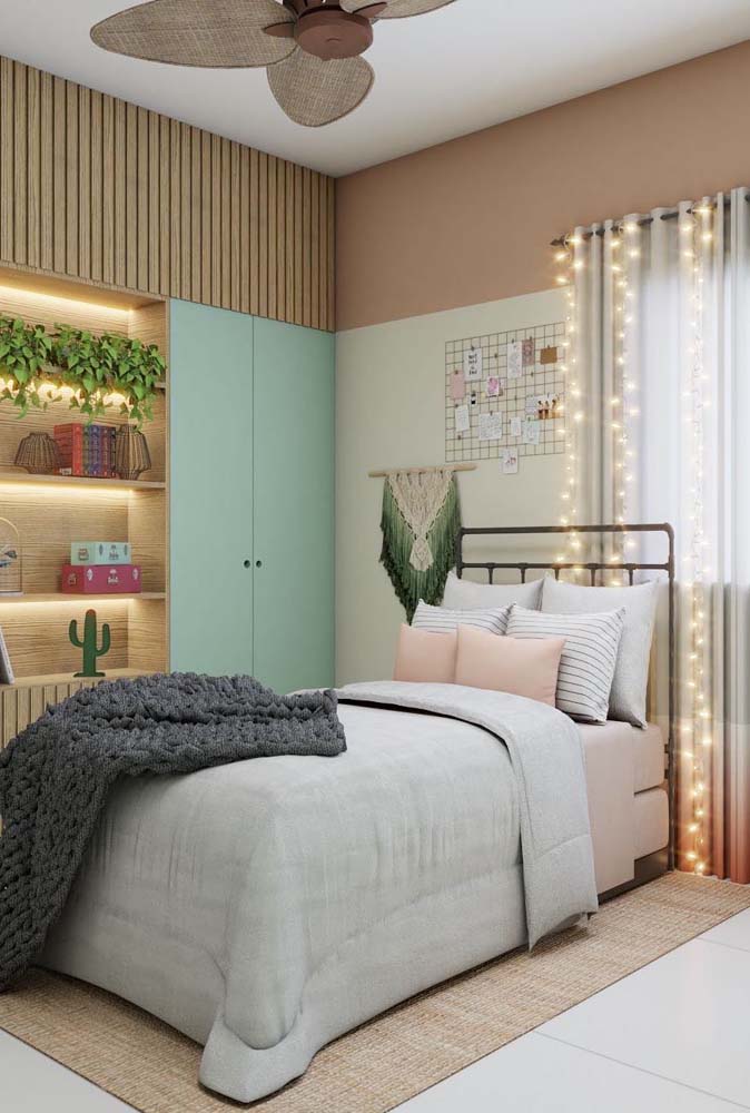 Dormitor estetic cu led. Foloseste si abuzeaza de aceste lumini pentru a aduce confort si stil decorului tau.