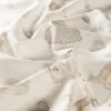 Draperii copii model grafic alb maro gri din poliester printat Fanni Gardisette latime material 135 cm