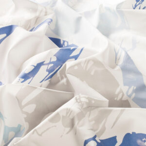 Draperii model grafic alb albastru bej din poliester si bumbac printat Beat Gardisette latime material 143 cm