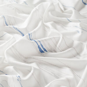 Perdele model grafic alb albastru gri din poliester Creativ Gardisette latime material 295 cm