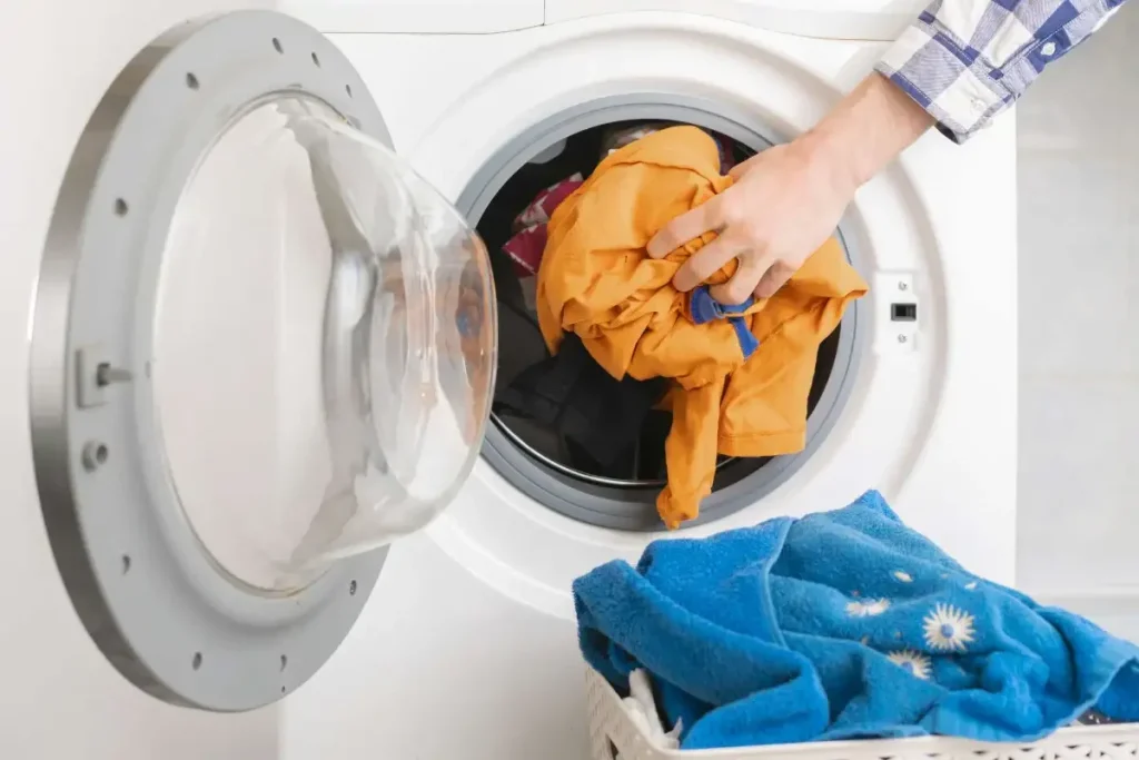 Cum să reduci consumul de energie electrică fără să sacrifici confortul Cum sa reduci factura de curent fara sa renunti la confort