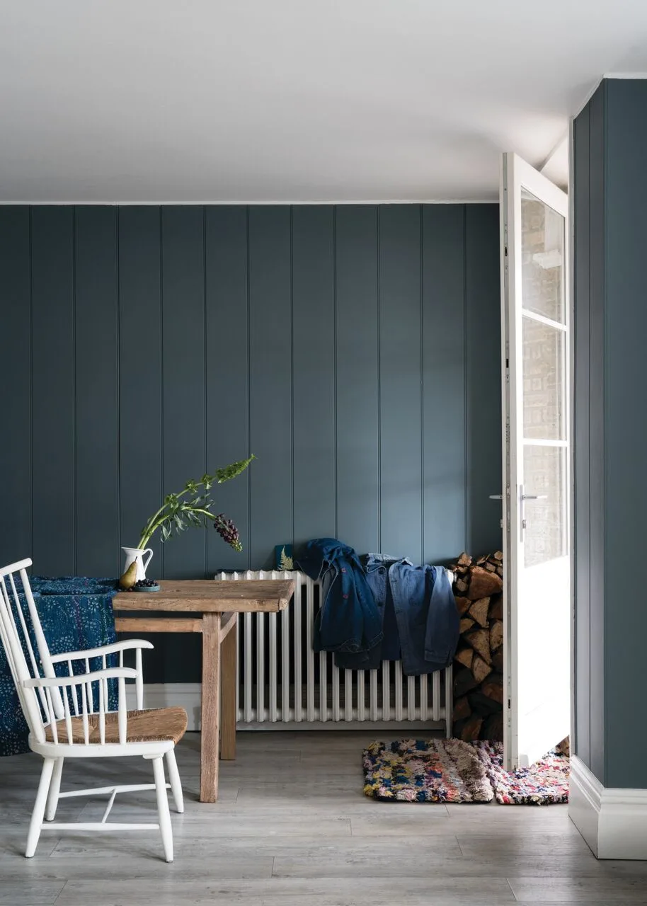 Vopsea albastra satinata 20 la suta luciu pentru interior Farrow and Ball Estate Eggshell De Nimes No.299 5 Litri