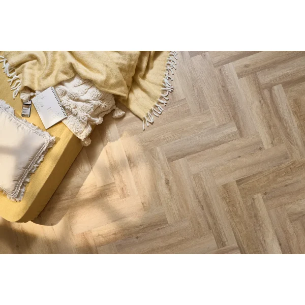 Parchet herringbone Preston Oak Arbiton Amaron, rezistență superioară, 592×148 mm