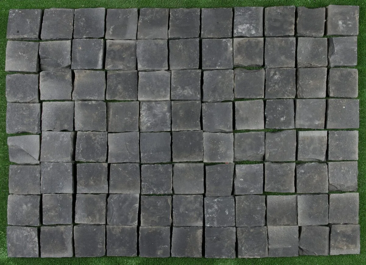Calcar Black Limestone Placaj 10×10 3 Natural