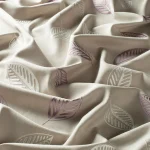 Draperii model floral gri argintiu mov din poliester printat Felix FR Gardisette latime material 138 cm