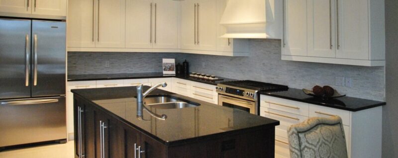 Marmura Petra Black Placaj 25x8 1.5 Scapitat - imagine 3