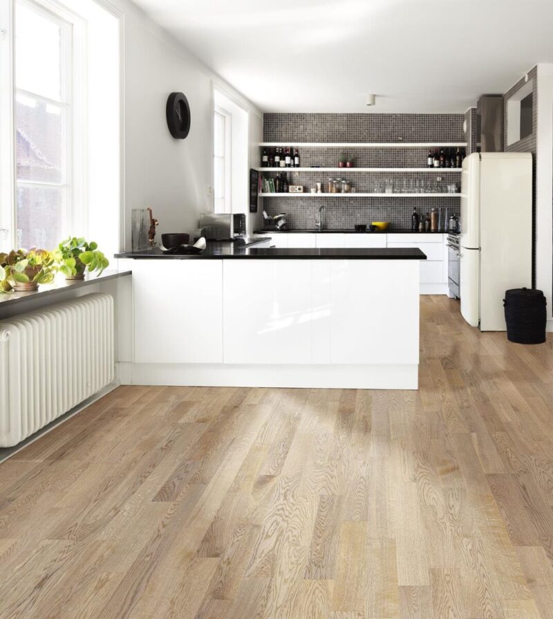 Parchet Kahrs Sand Portofino stejar lacuit mat alb 2-strip 2423x200x15 mm 152N38EK0VKW 0 - imagine 2