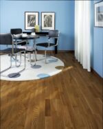 Parchet Kahrs Tres Stejar Bisbee lacuit light maro 3-strip 2423x200x13 mm 133NABEK5MUW 0