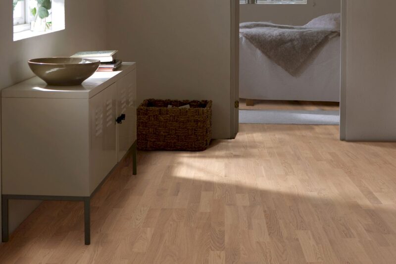 Parchet Karelia OAK HELSINKI VANILLA MATT 3S Natur 13x188x2266mm - imagine 2