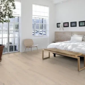 Parchet Karelia RPS OAK MILKY WHITE Country 3 strip 14x200x2423 mm