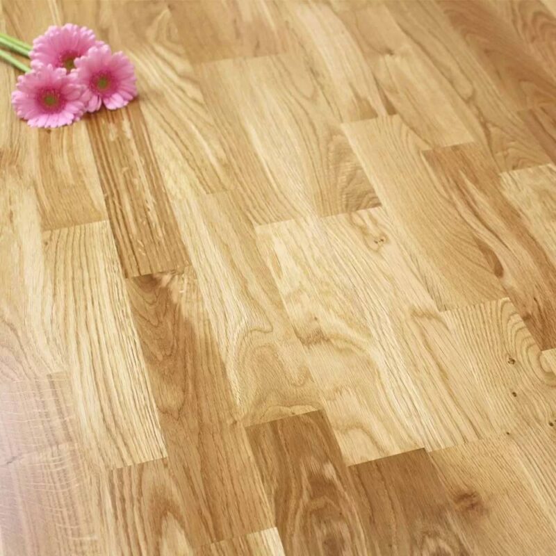 Parchet stejar 3 lamele lac mat , periat standard 1092*207*10mm