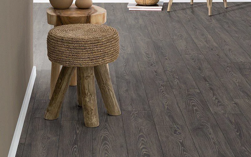 Parchet laminat Salcâm Moor, gri EPL110, 8 mm, clasa 32, Egger, 1292 x 193 mm