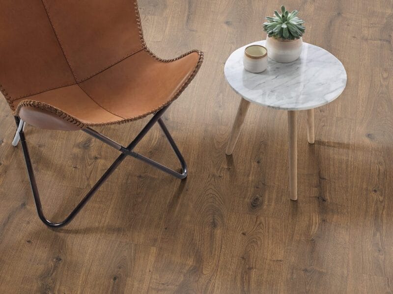 Parchet laminat EGGER Stejar Dunnington închis, clasa 32, 1292x193 mm