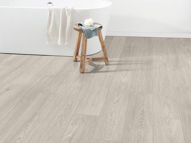 Parchet laminat Egger Stejar alb Cesena EPL143 colectia Pro Laminate 12mm 33 Classic 1292x193 mm - imagine 2
