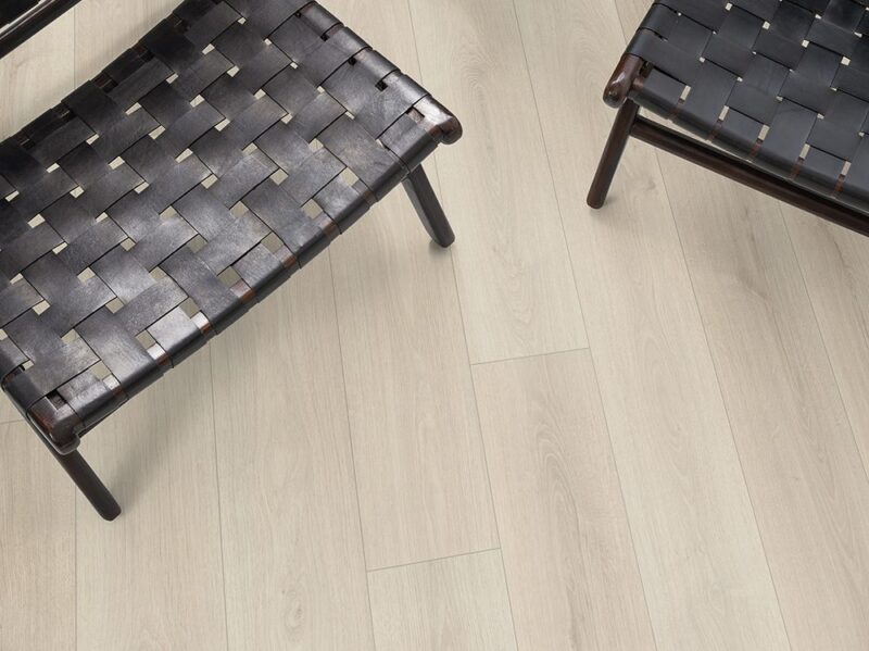 Parchet laminat EGGER Stejar alb Elton EPL137 clasa 32 1292 x 193 mm - imagine 2