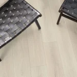 Parchet laminat EGGER Stejar alb Elton EPL137 clasa 32 1292 x 193 mm