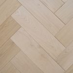 Parchet masiv HERRINGBONE Clasa Select RA 15x130x500 mm