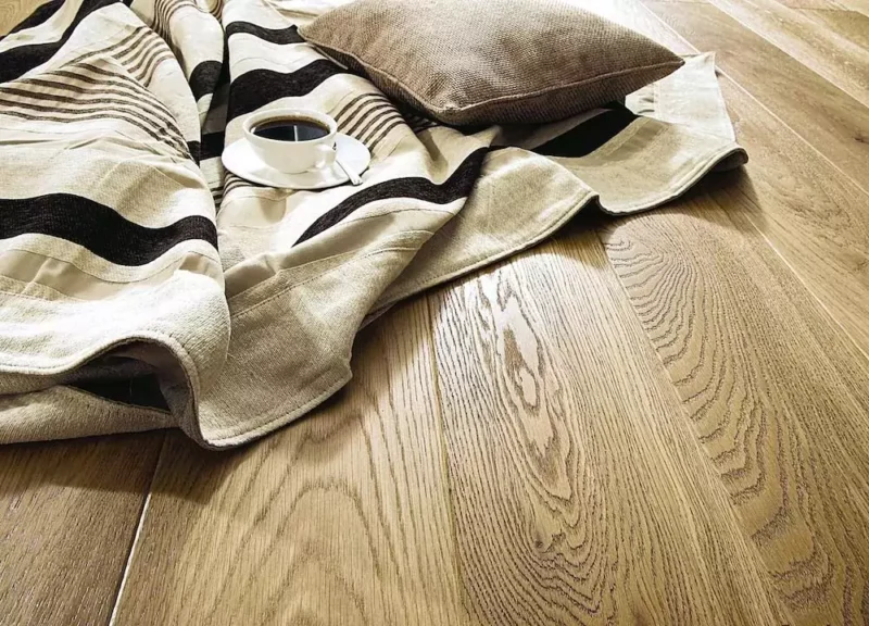 Parchet stratificat stejar Caramel Medio, lac mat, Barlinek, 14 mm