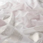 Perdele model grafic alb auriu roz din poliester printat Castle Gardisette latime material 300 cm