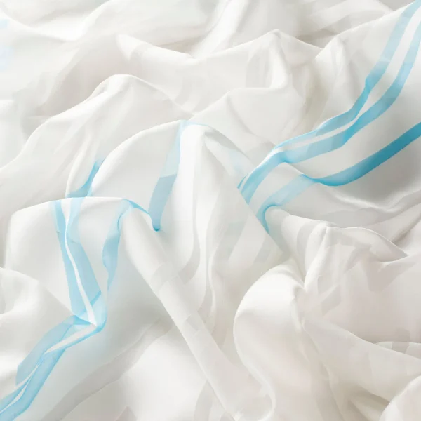 Perdele model grafic alb bleu din poliester printat Active Gardisette latime material 295 cm
