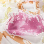 Perdele model grafic alb fucsia orange din poliester si vascoza printat Bebop Gardisette latime material 300 cm