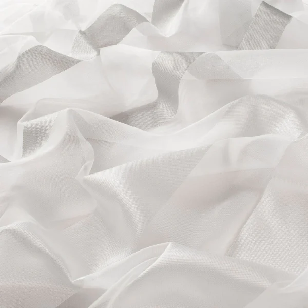 Perdele model in dungi alb argintiu din poliester Marquisette Gloss Gardisette latime material 300 cm