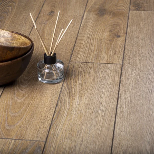 Parchet laminat stejar praline AC5, 8mm, Alsapan Osmoze 535