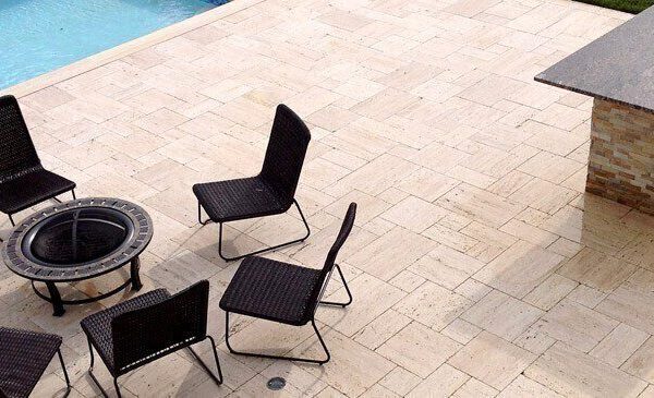 Placaj travertin chituit, Blanco C/C, 61x61 cm