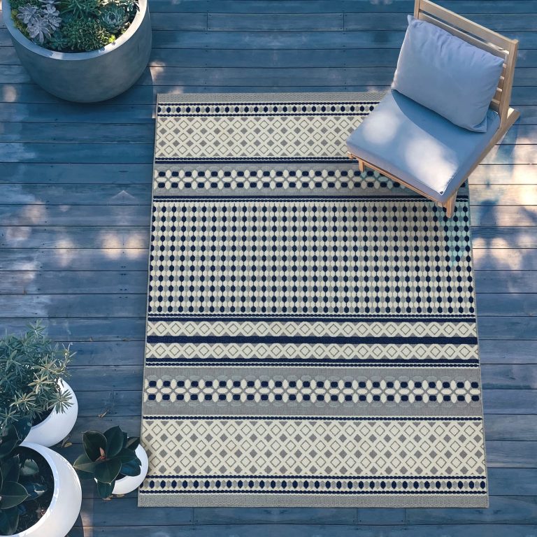 Covor albastru alb din polipropilena modern outdoor model geometric 3d Antibes Blue White Geometric 6 mm 120x170 cm ANTB120170AN06