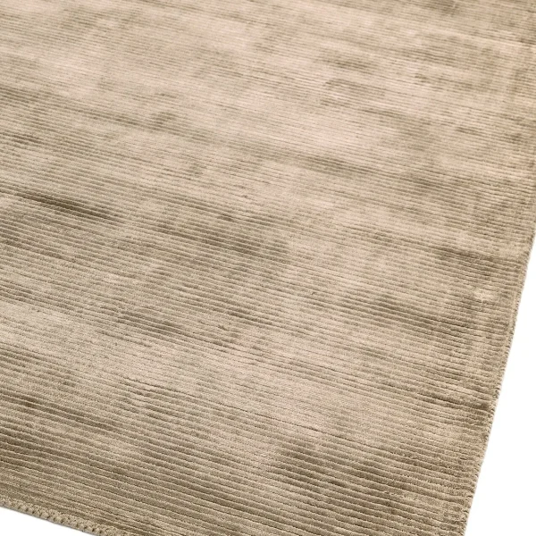 Covor pufos taupe din vascoza lucrat manual modern shaggy model abstract dungi Bellagio Taupe 9 mm 120x180 cm BELL120180TAUP