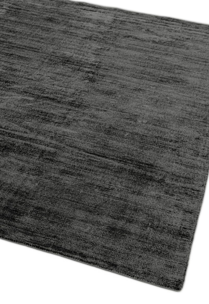 Covor pufos gri din vascoza lucrat manual modern model uni Blade Charcoal 7 mm 120x170 cm BLAD120170CHAR - imagine 2