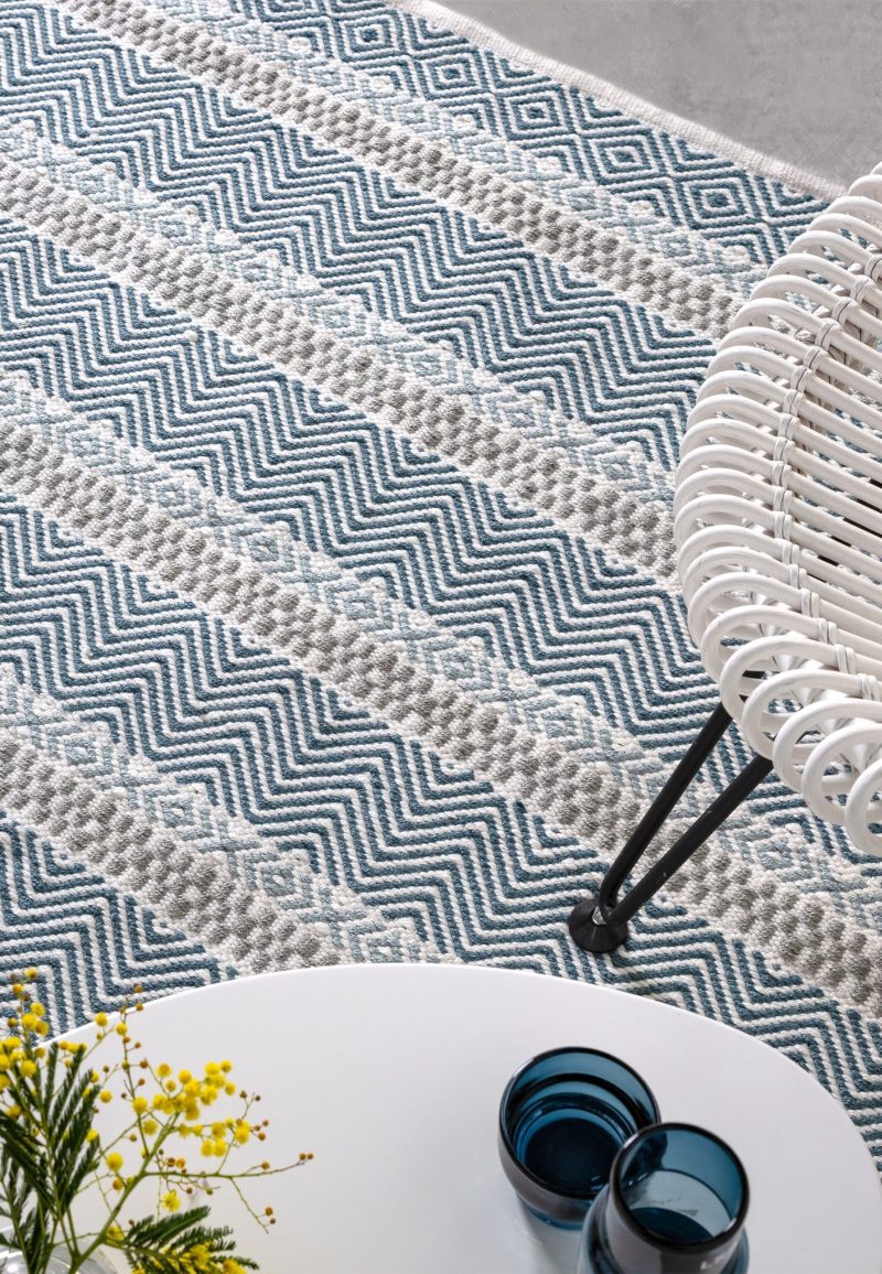Covor albastru din pet lucrat manual modern outdoor model geometric dungi Boardwalk Blue Multi 2 mm 120x170 cm BOAR120170BLUE - imagine 2