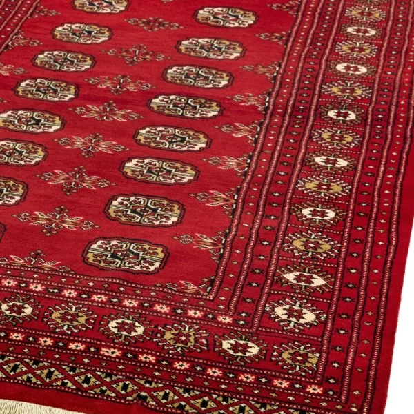 Covor rosu din lana lucrat manual traditional model floral Bokhara Red 7 mm 60x180 cm BOKR060180REDD