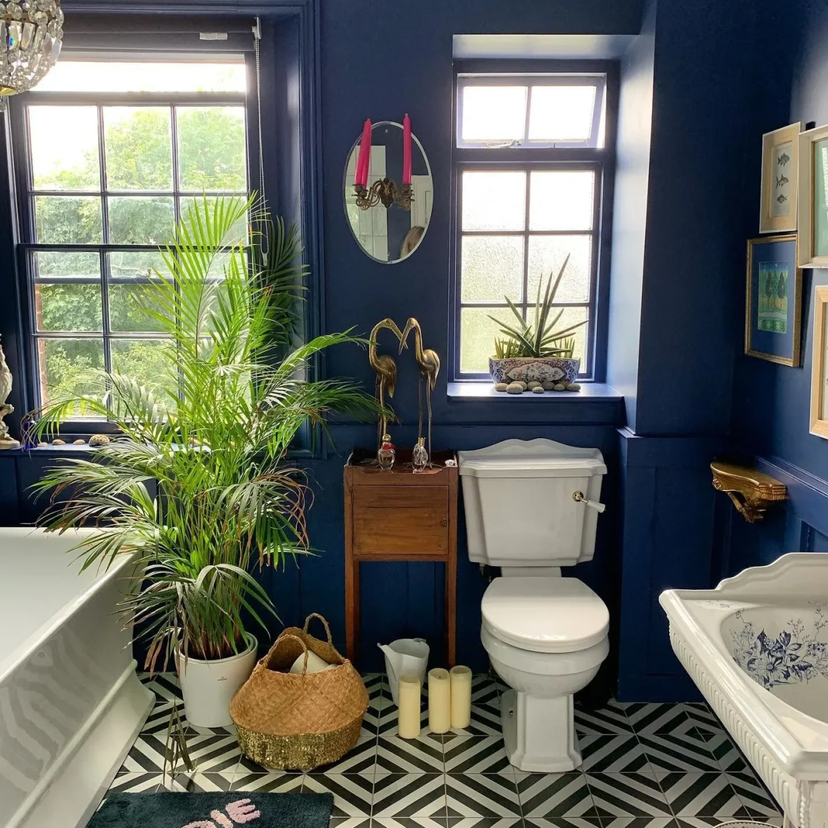 Vopsea albastra mata 2 la suta luciu pentru interior Farrow and Ball Estate Emulsion Drawing Room Blue No. 253 2.5 Litri