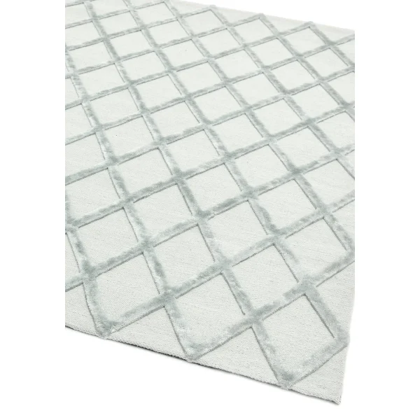 Covor argintiu din viscoza lana lucrat manual modern model geometric Dixon Silver Diamond 4-10 mm 120x170 cm DIXO120170SILV