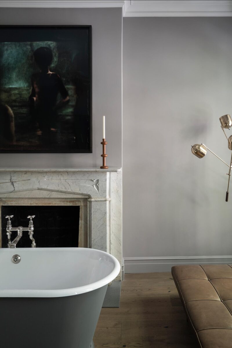 Vopsea gri mata 7 la suta luciu pentru interior Farrow and Ball Modern Emulsion Dove Tale No. 267 5 Litri - imagine 3