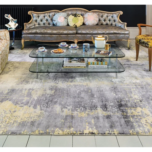 Covor pufos auriu din vascoza lucrat manual modern model abstract Gatsby Gold 6 mm 240x340 cm GATS240340GOLD