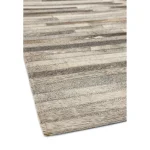 Covor pufos din piele lucrat manual modern model geometric Gaucho Light Grey Stripe 3 mm 160x230 cm GAUC160230LGRE