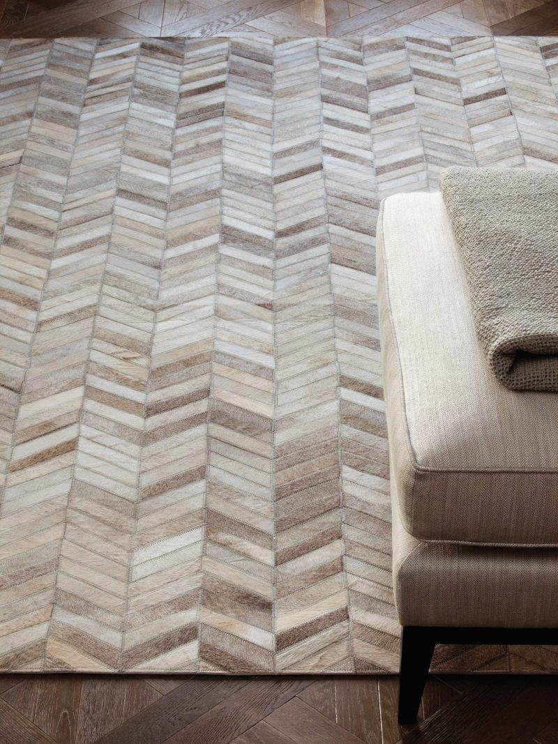 Covor pufos din piele lucrat manual modern model geometric Gaucho Chevron 3 mm 120x170 cm GAUC120170CHEV - imagine 2