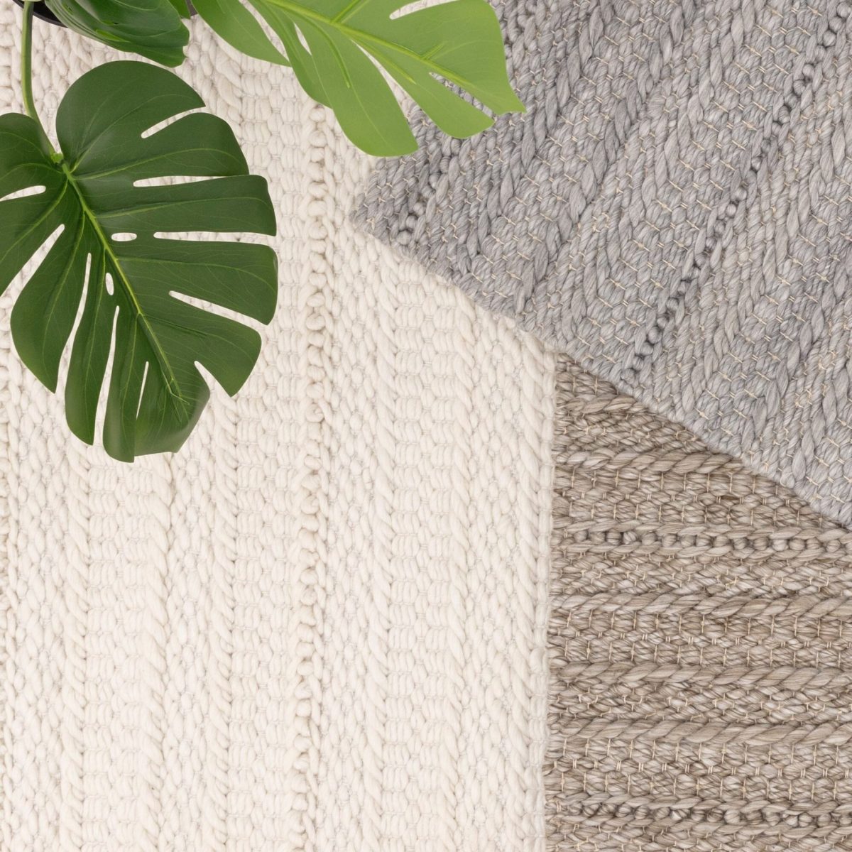 Covor taupe lucrat manual modern outdoor model geometric dungi Grayson Taupe 2 mm 160x230 cm GRAY160230TAUP