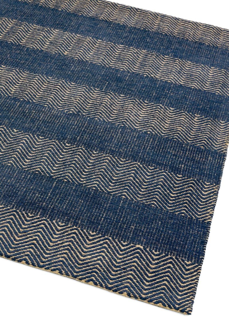 Covor navy albastru din bumbac iuta lucrat manual modern model geometric Ives Navy Blue 4 mm 120x170 cm IVES120170NAVY - imagine 2