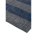 Covor navy albastru din bumbac iuta lucrat manual modern model geometric Ives Navy Blue 4 mm 100x150 cm IVES100150NAVY