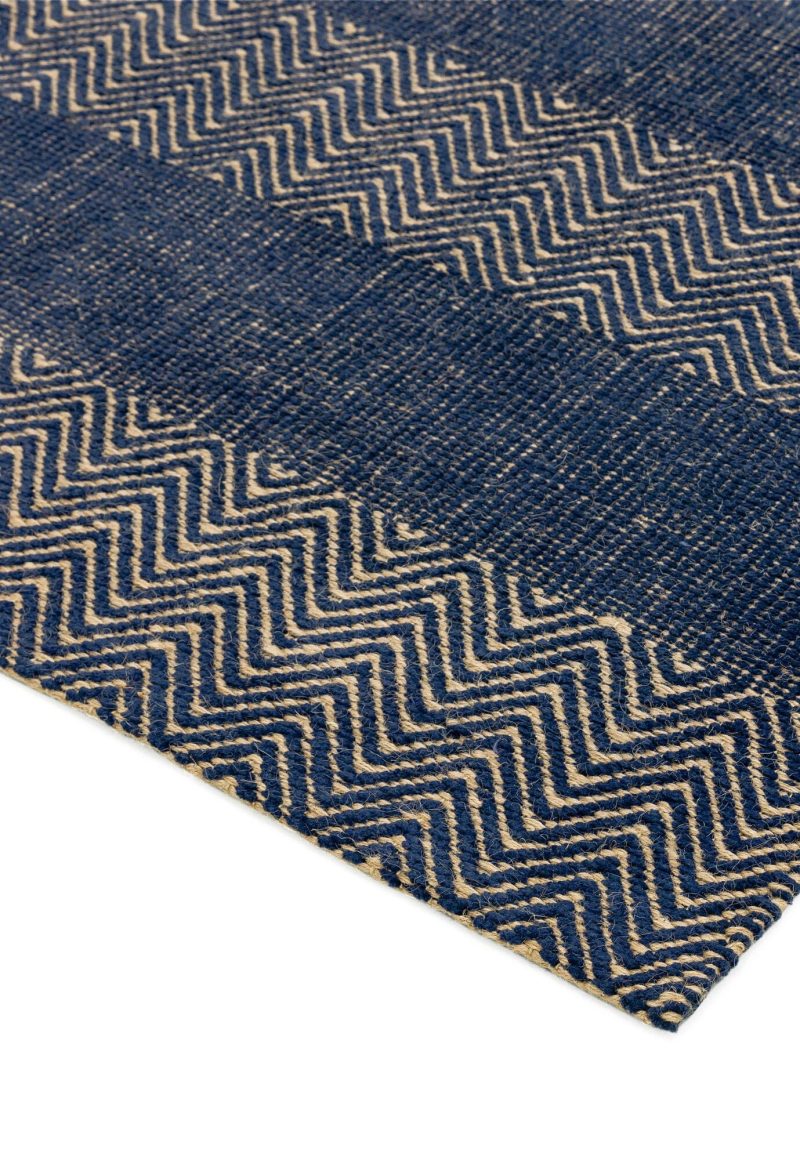 Covor navy albastru din bumbac iuta lucrat manual modern model geometric Ives Navy Blue 4 mm 120x170 cm IVES120170NAVY - imagine 3