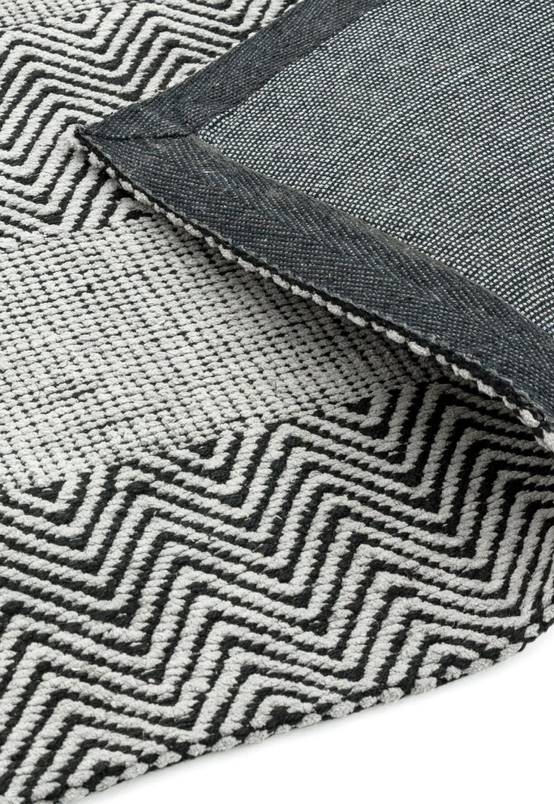 Covor gri din bumbac iuta lucrat manual modern model geometric Ives Runner Grey 4 mm 66x200 cm IVES066200GREY - imagine 2