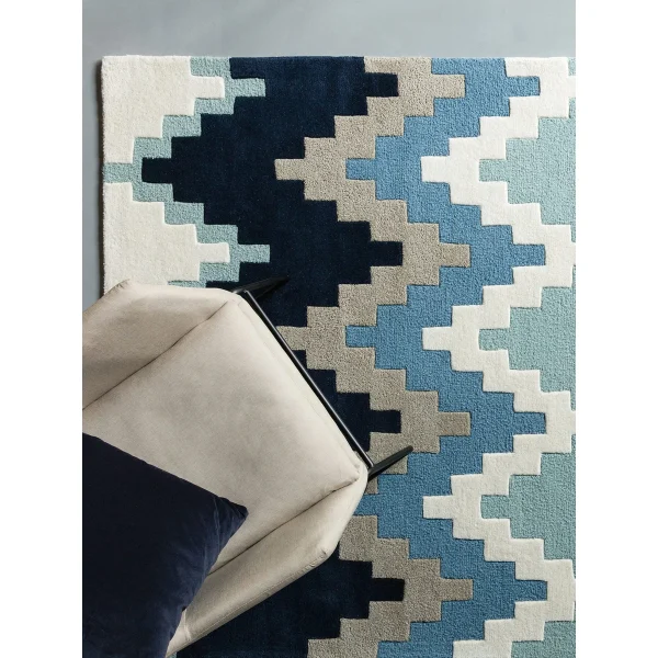 Covor pufos albastru din lână lucrat manual modern model geometric Matrix Cuzzo Blue 11 mm 70x240 cm MATR0702400070
