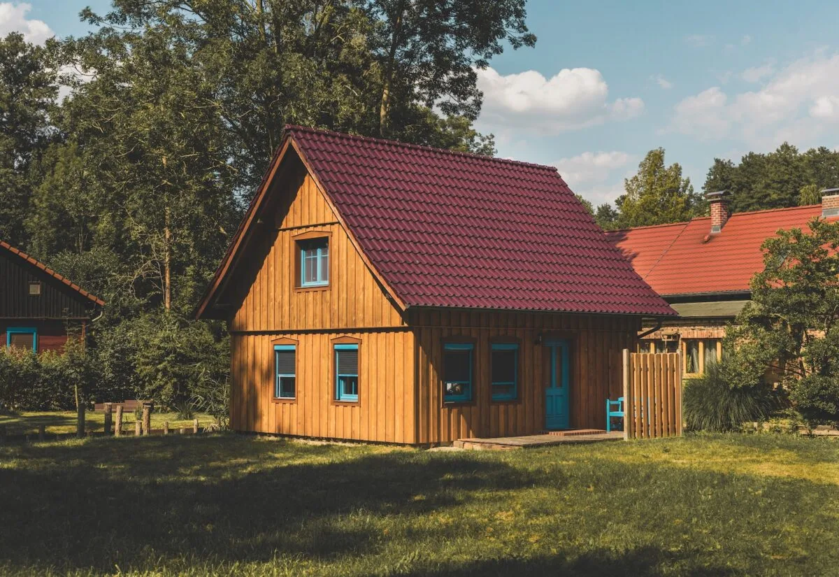 Case prefabricate din lemn: avantaje și dezavantaje 1 Case prefabricate din lemn: avantaje și dezavantaje