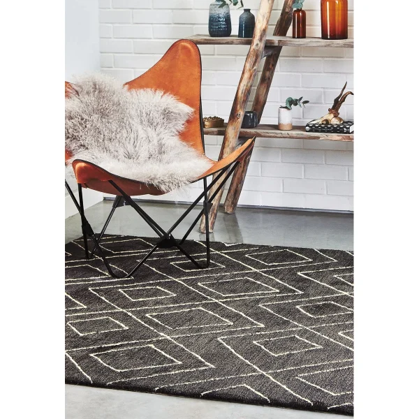 Covor pufos gri lucrat manual modern model geometric Nomad NM01 Dark Grey 8 mm 120x170 cm NOMA120170NM01